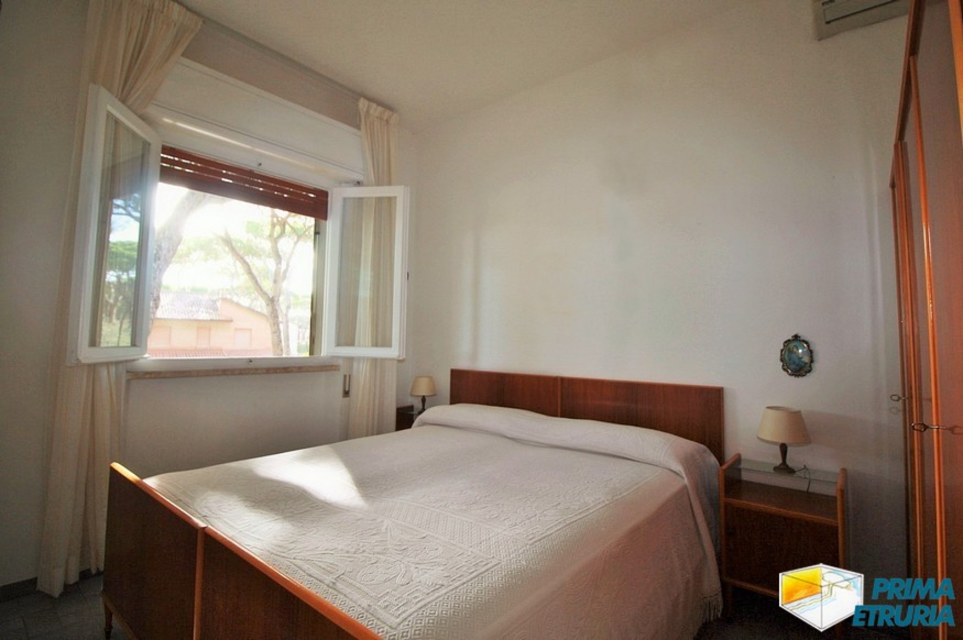 TRE CAMERE CON GIARDINO - ZONA ROSMARINA -