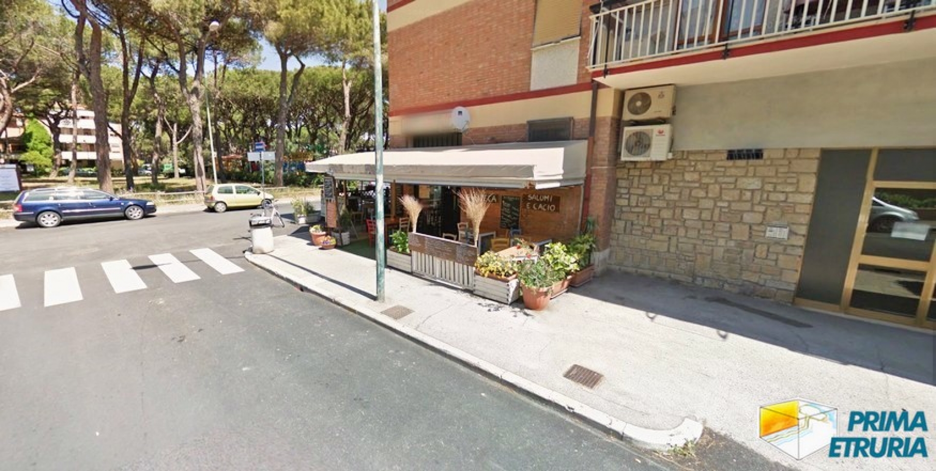 - MARINA DI GROSSETO - VENDESI ATTIVITà DI BAR 