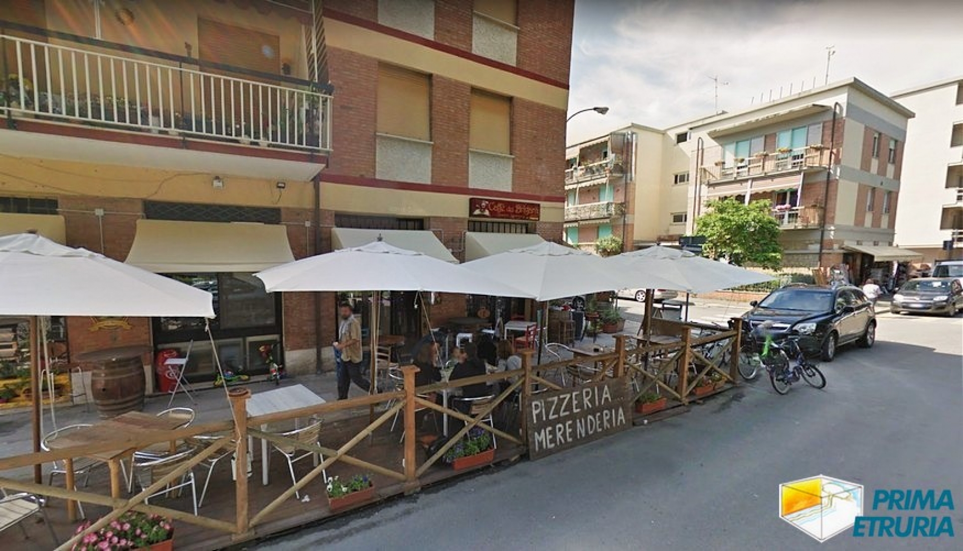 - MARINA DI GROSSETO - VENDESI ATTIVITà DI BAR 