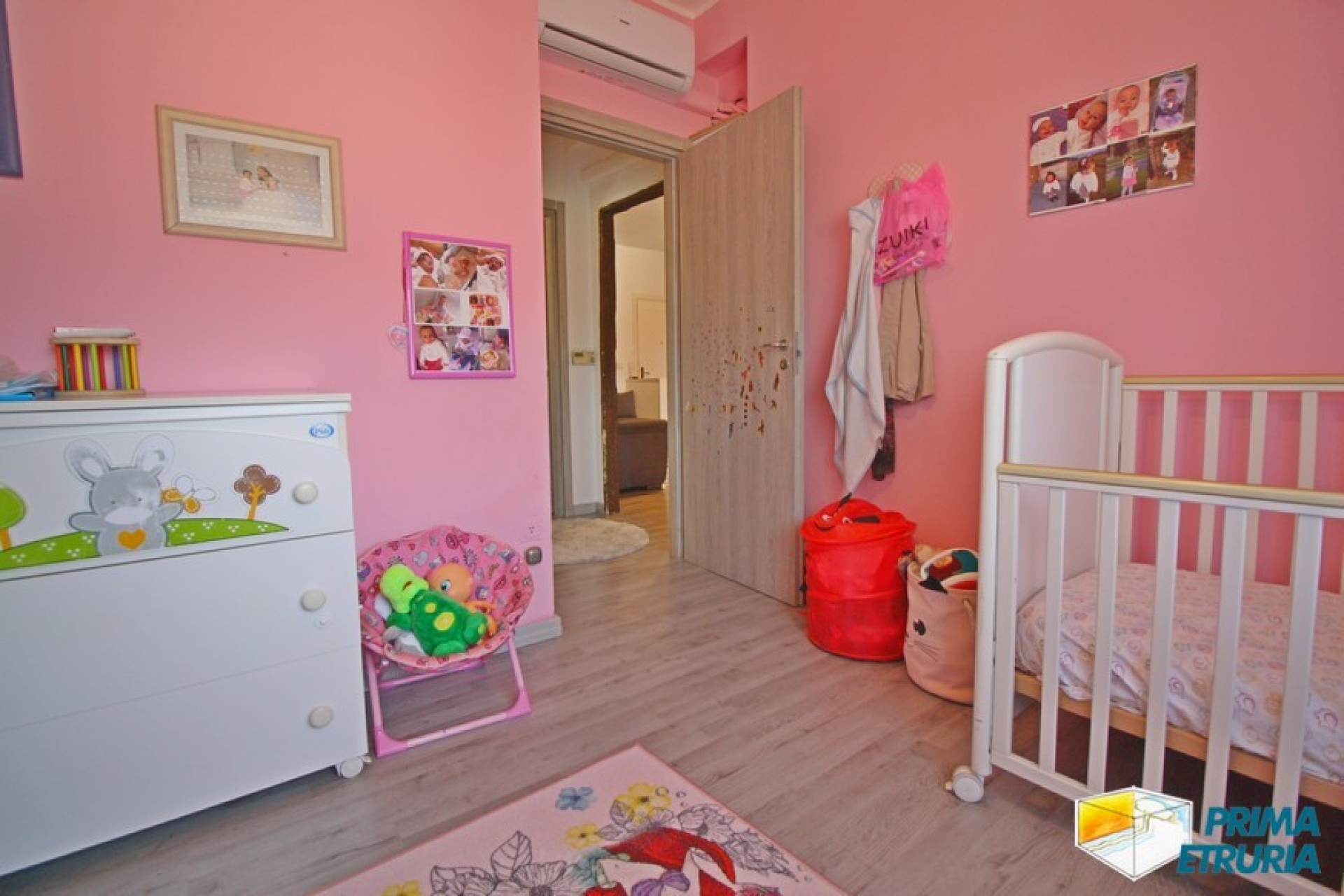 TRILOCALE FINEMENTRE RISTRUTTURATO - ZONA TOMBOLO -