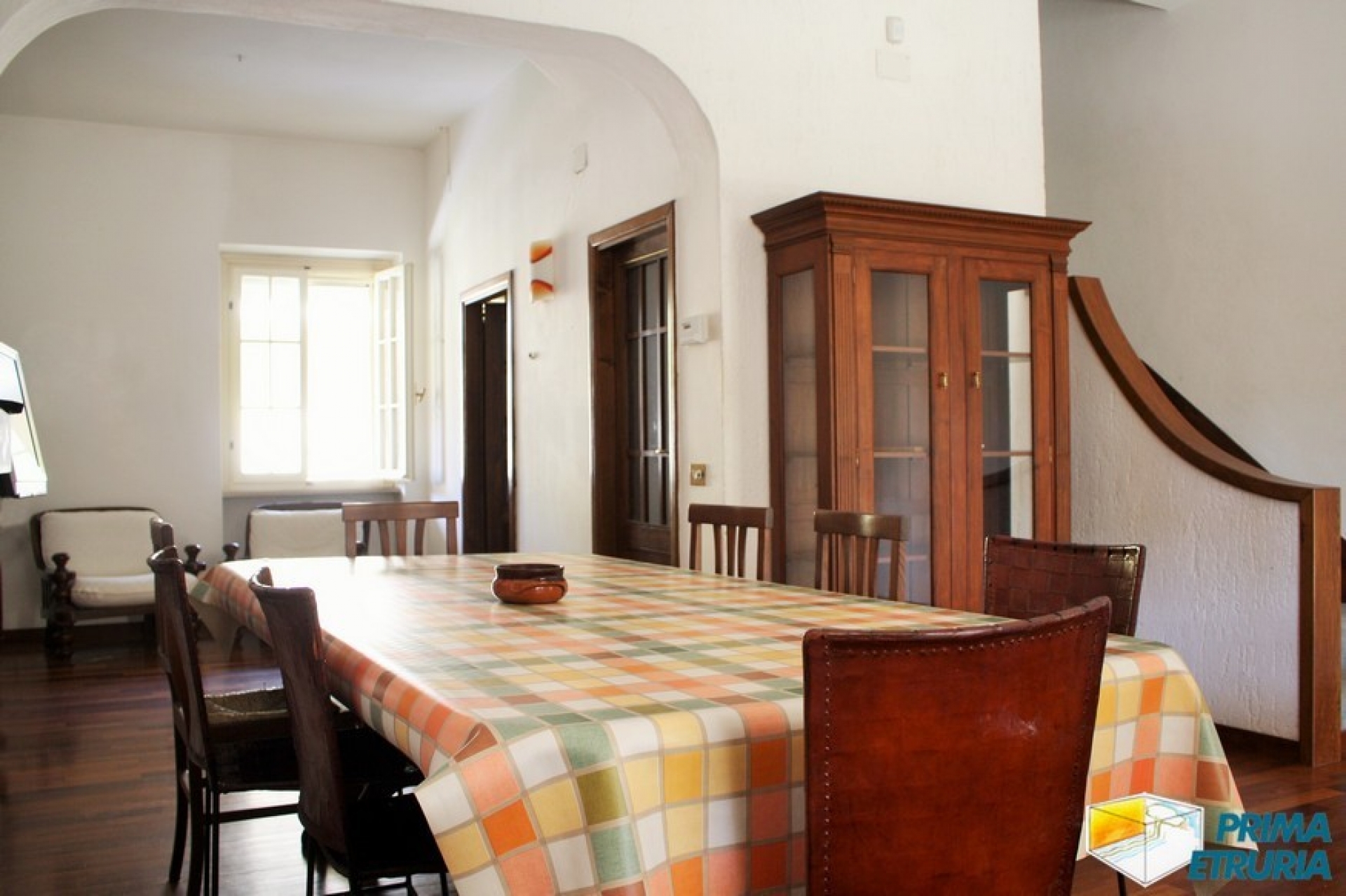 SPLENDIDA VILLA CON AMPIO GIARDINO - ZONA ROSMARINA -