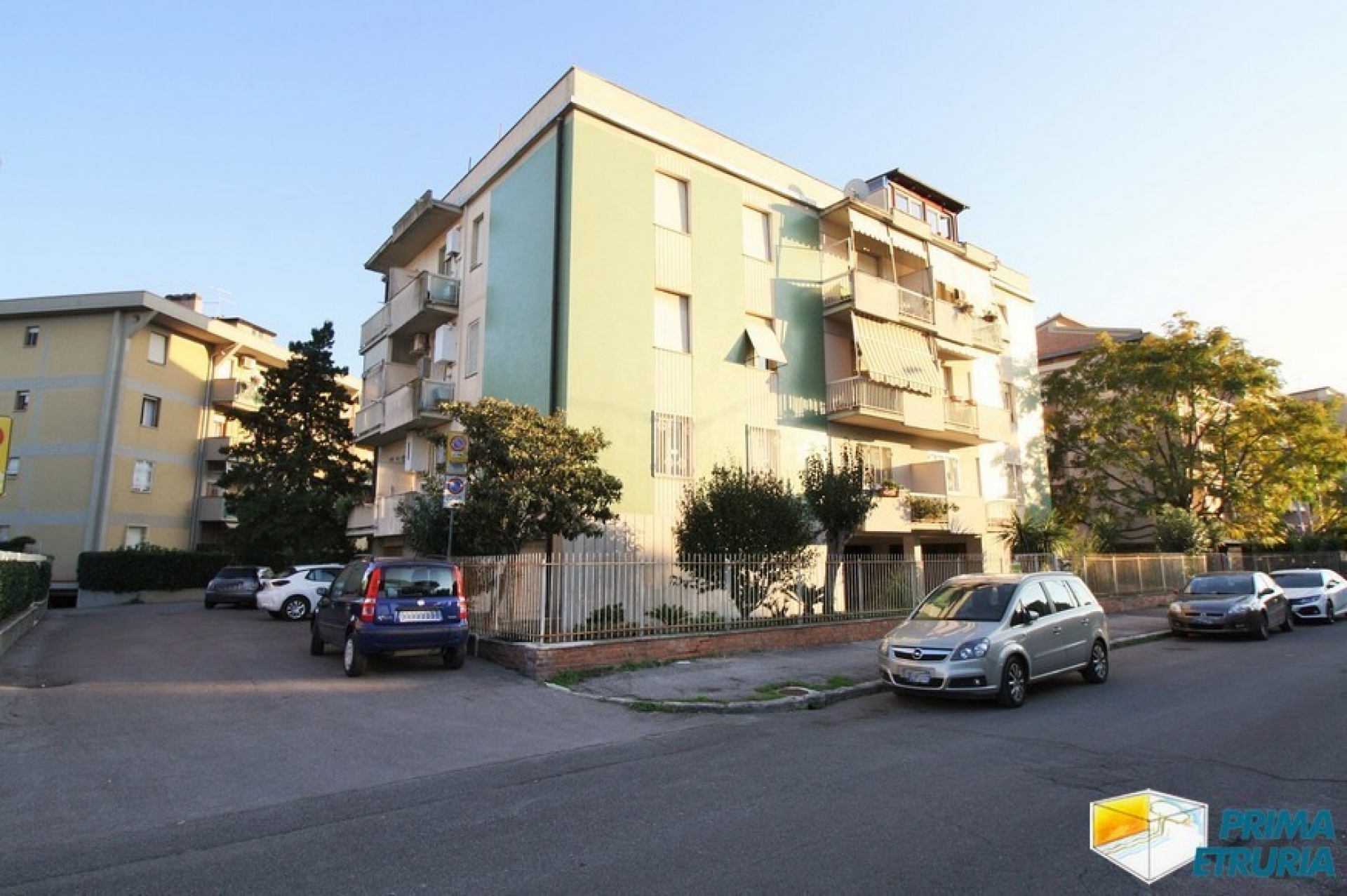- GROSSETO - VENDESI AMPIO TRILOCALE ZONA STADIO