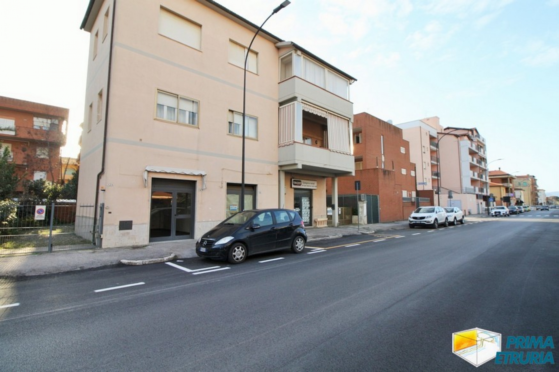 AMPIO QUATTRO VANI A DUE PASSI DAL MARE - ZONA CENTRO -