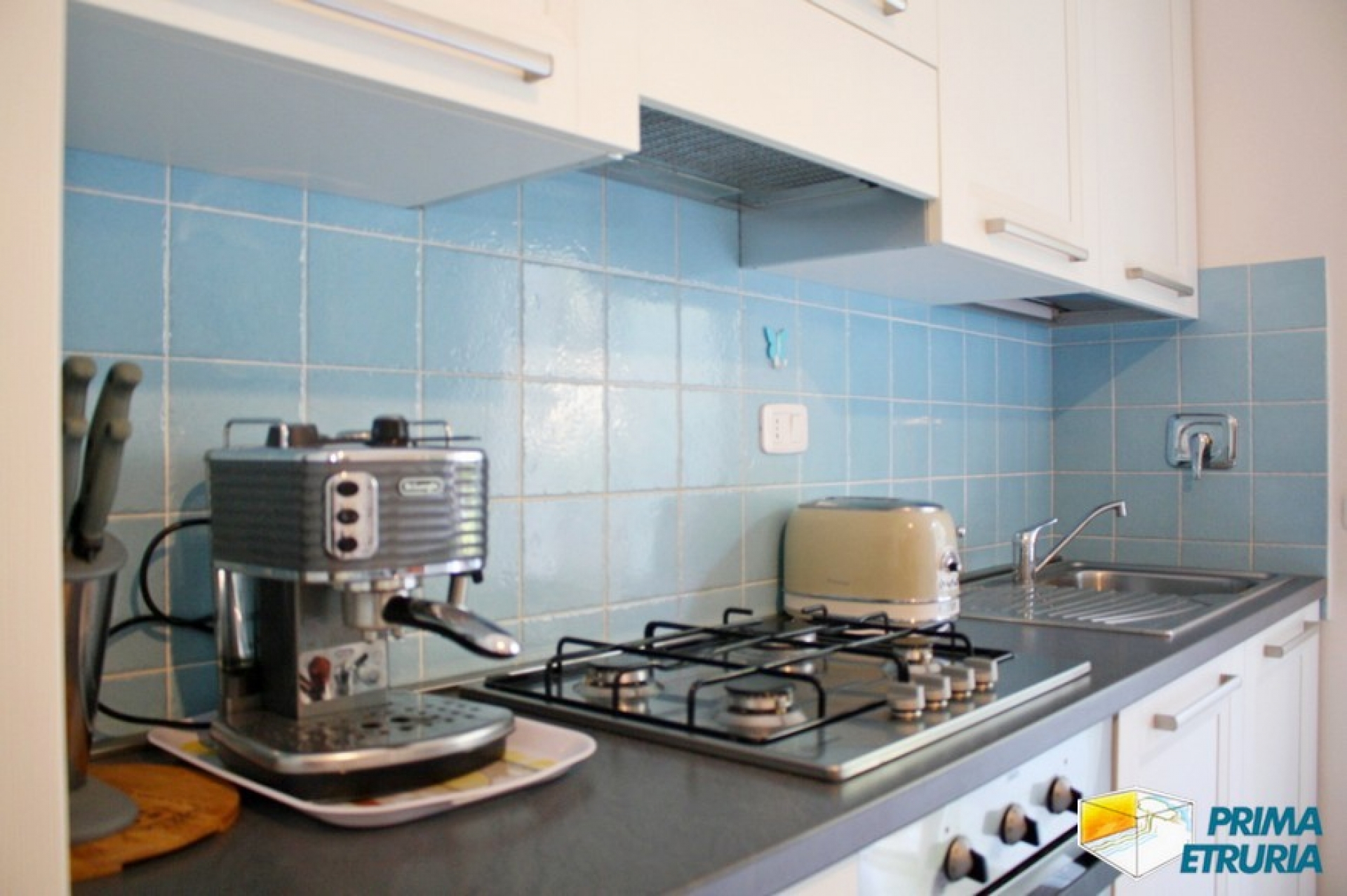 SPLENDIDO BILOCALE FINEMENTE RISTRUTTURATO - ZONA CENTRO - 