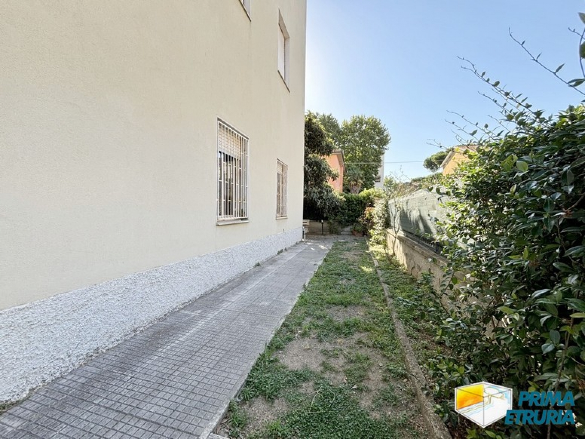 - GROSSETO - Spazioso Trilocale al piano terreno, Zona Barbanella
