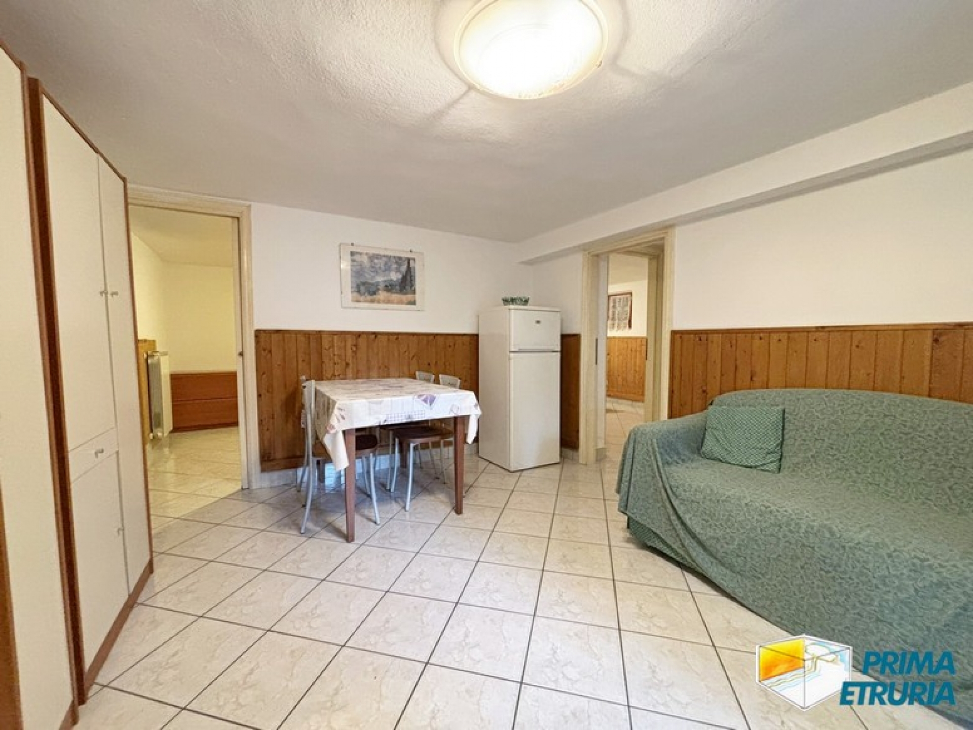 Eleganza e Comfort: Villa Trifamiliare Vicino alla Spiaggia - ZONA ROSMARINA -