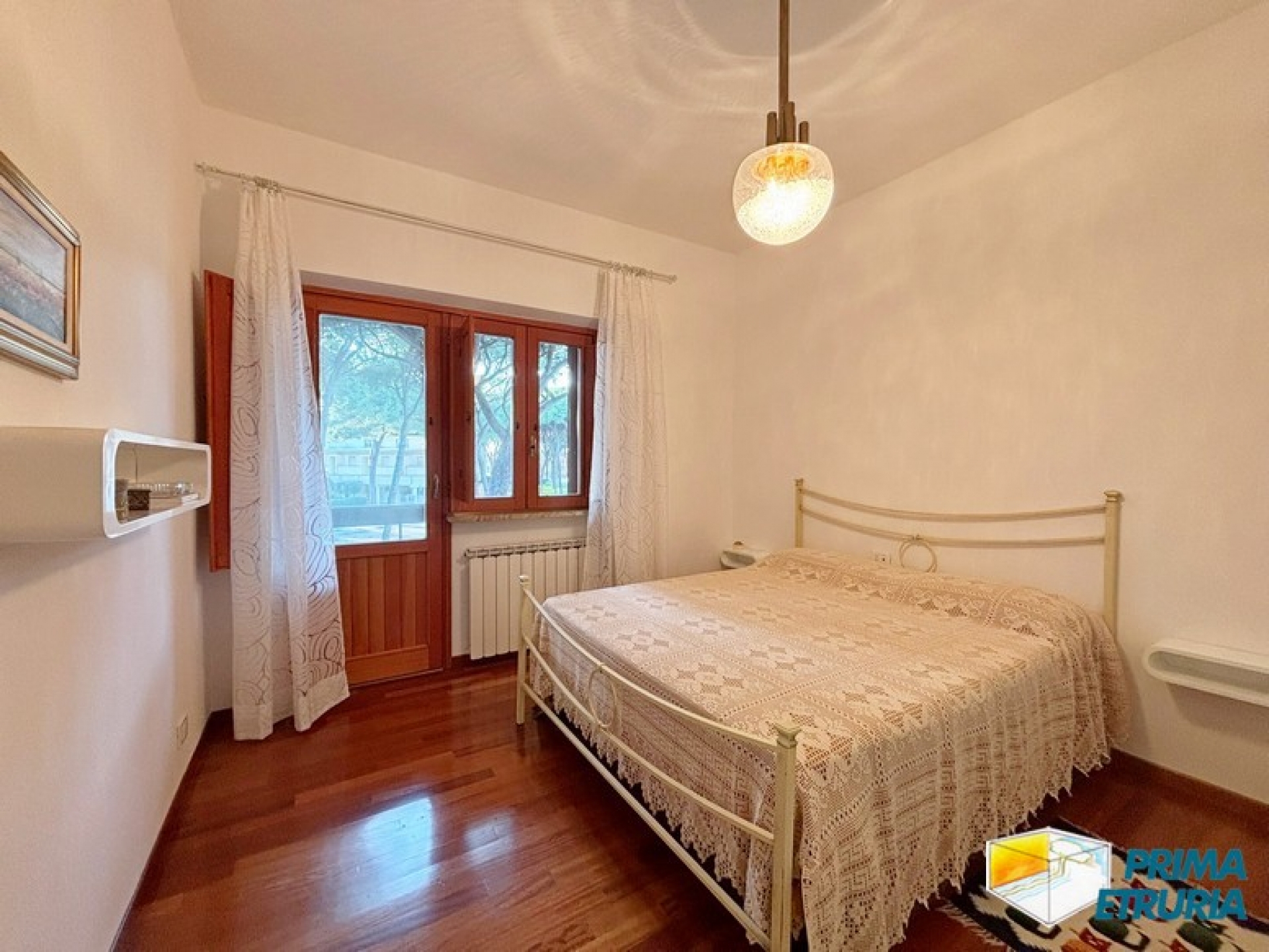Eleganza e Comfort: Villa Trifamiliare Vicino alla Spiaggia - ZONA ROSMARINA -