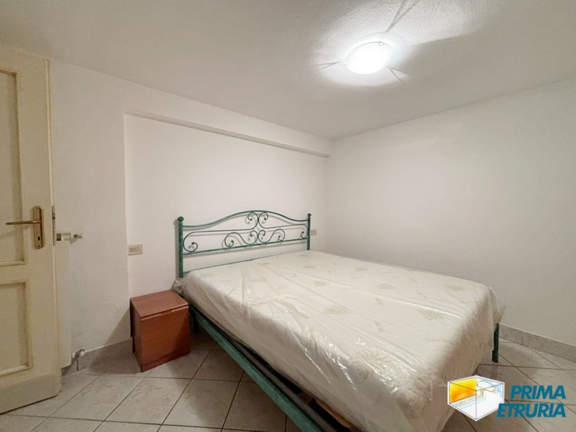 Eleganza e Comfort: Villa Trifamiliare Vicino alla Spiaggia - ZONA ROSMARINA -