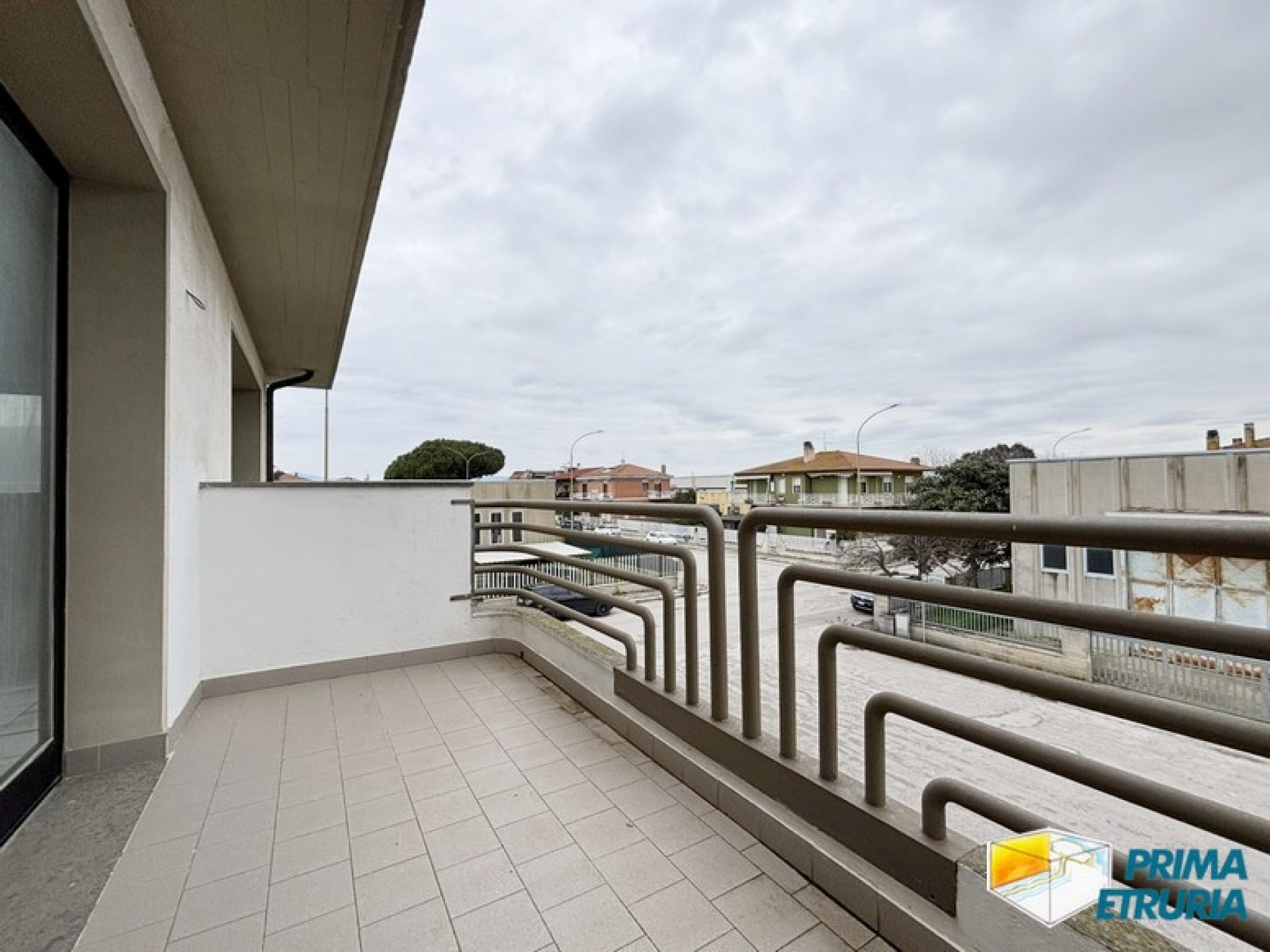 Capannone Commerciale Multifunzionale in Vendita a Marina di Grosseto