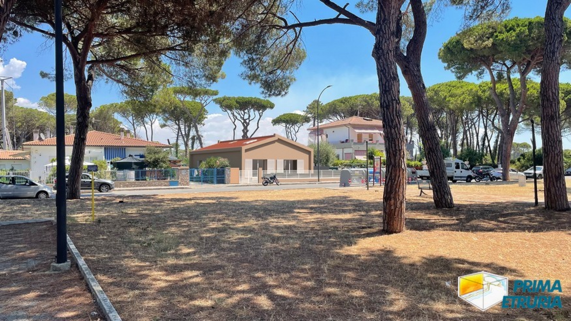 In fase di completa ristrutturazione, porzione di trifamiliare con giardino a due passi dal mare - ZONA TOMBOLO -