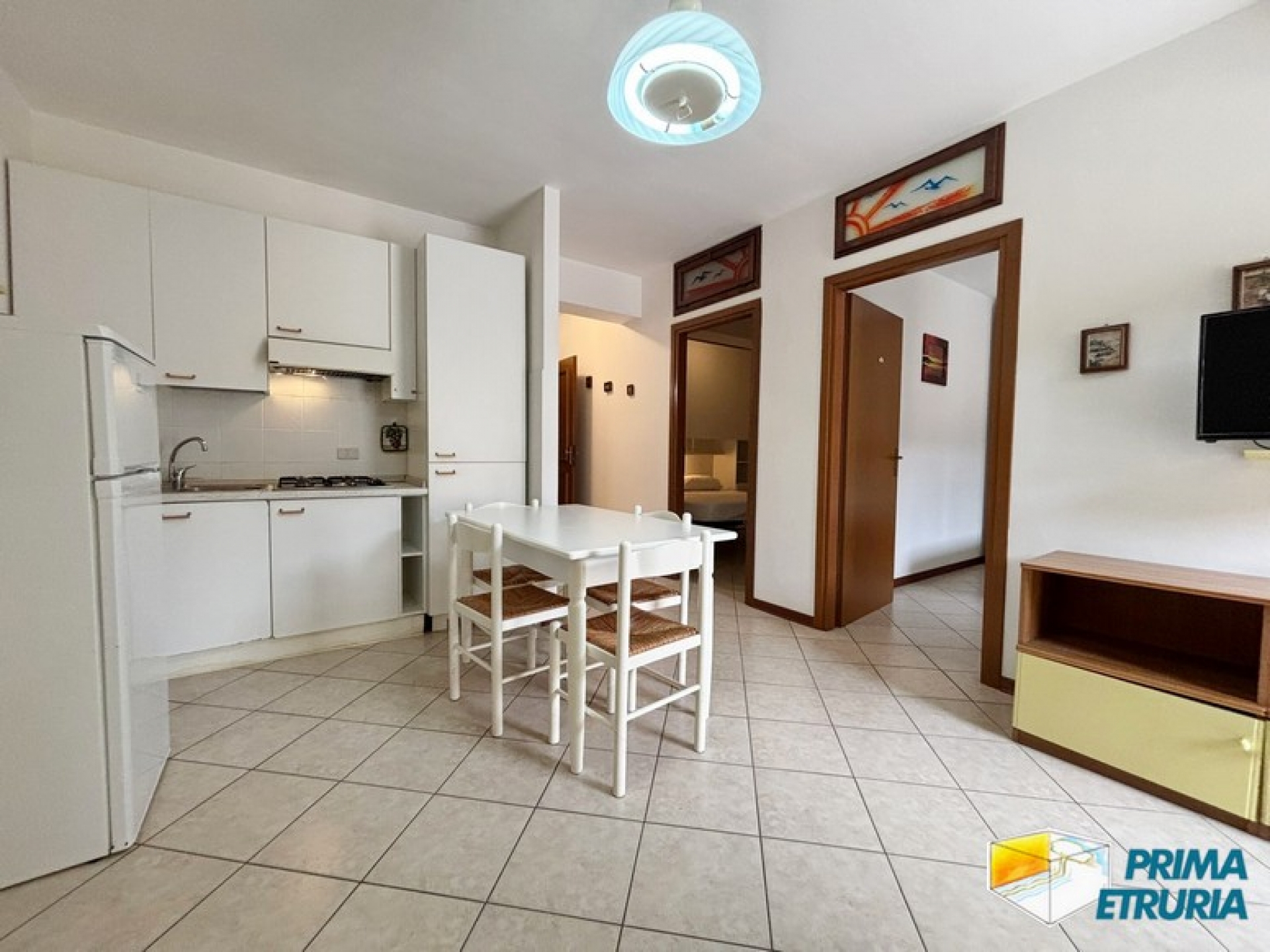 TRILOCALE CON AMPIA TERRAZZA - ZONA CENTRO -