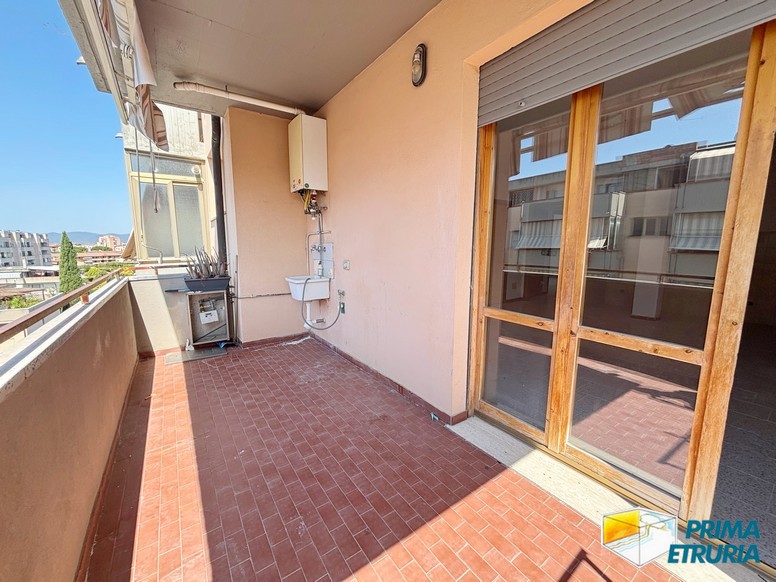 - GROSSETO - Attico su due livelli con terrazze, garage e posto auto in zona Sugherella