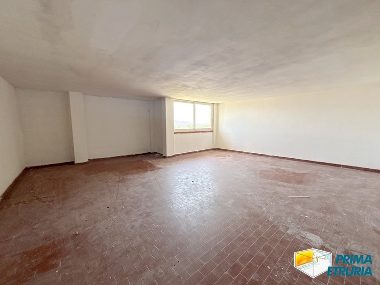 - GROSSETO - Attico su due livelli con terrazze, garage e posto auto in zona Sugherella
