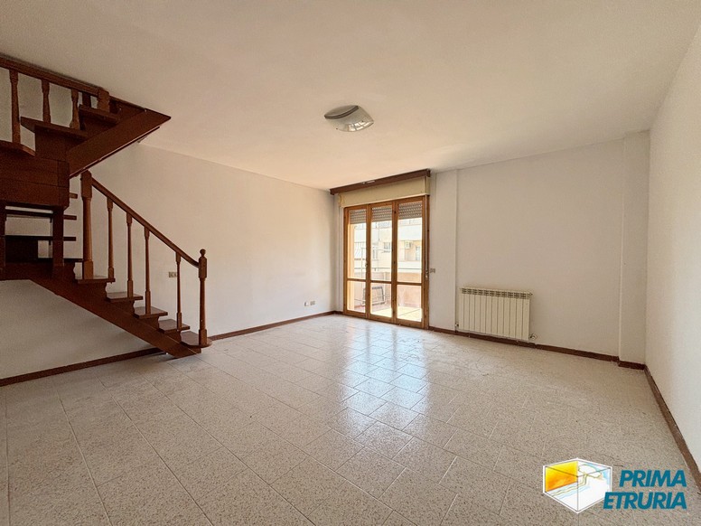 - GROSSETO - Attico su due livelli con terrazze, garage e posto auto in zona Sugherella