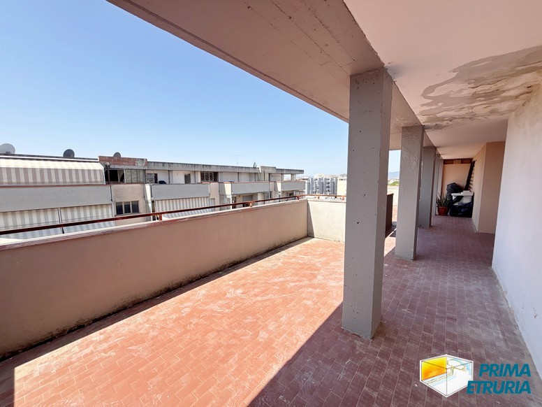 - GROSSETO - Attico su due livelli con terrazze, garage e posto auto in zona Sugherella