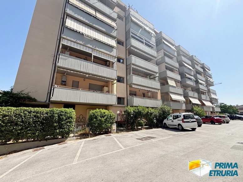- GROSSETO - Attico su due livelli con terrazze, garage e posto auto in zona Sugherella
