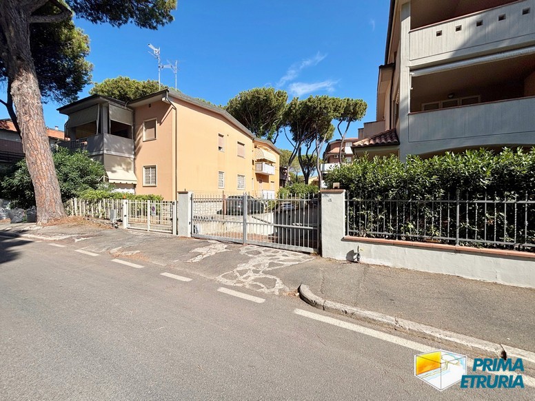 Bellissimo appartamento con taverna nella pineta di Rosmarina - ZONA ROSMARINA -