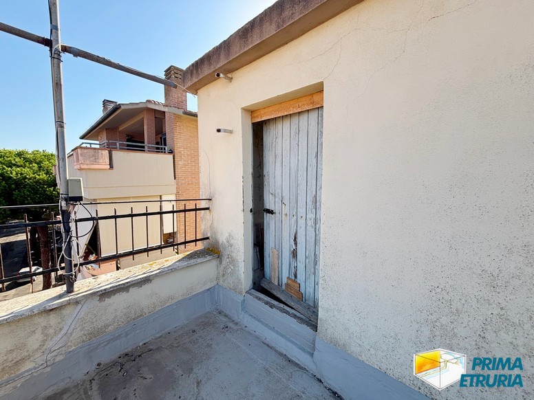 Trilocale con tre balconi a pochi passi dal mare – ZONA CENTRO -