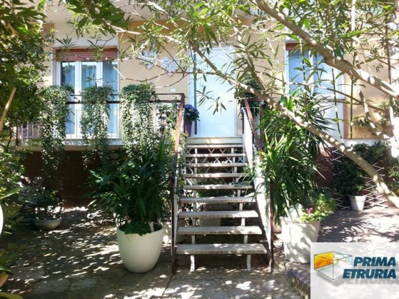 TRILOCALE VIA DEI PLATANI 35 - ZONA ROSMARINA 