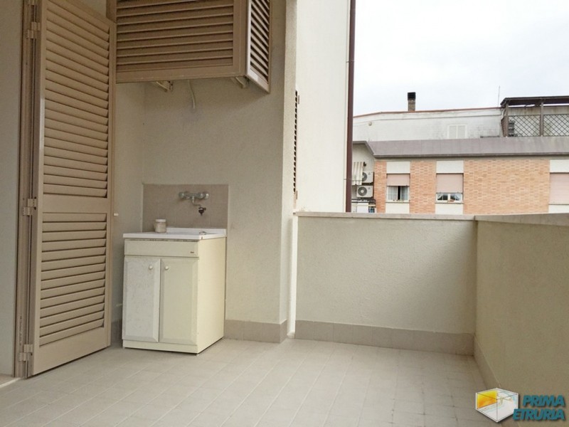 TRILOCALE VIA BARACCA 10 - ZONA CENTRALE -