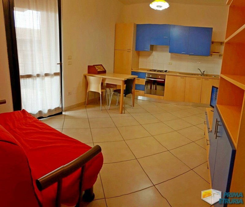 BILOCALE VIA GROSSETANA 22 - ZONA PORTO - 