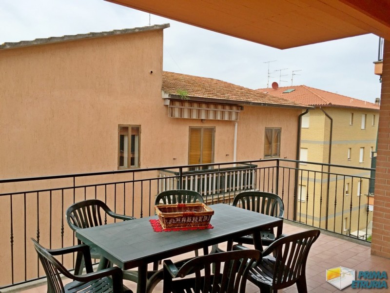 BILOCALE VIA GROSSETANA 22 - ZONA PORTO - 