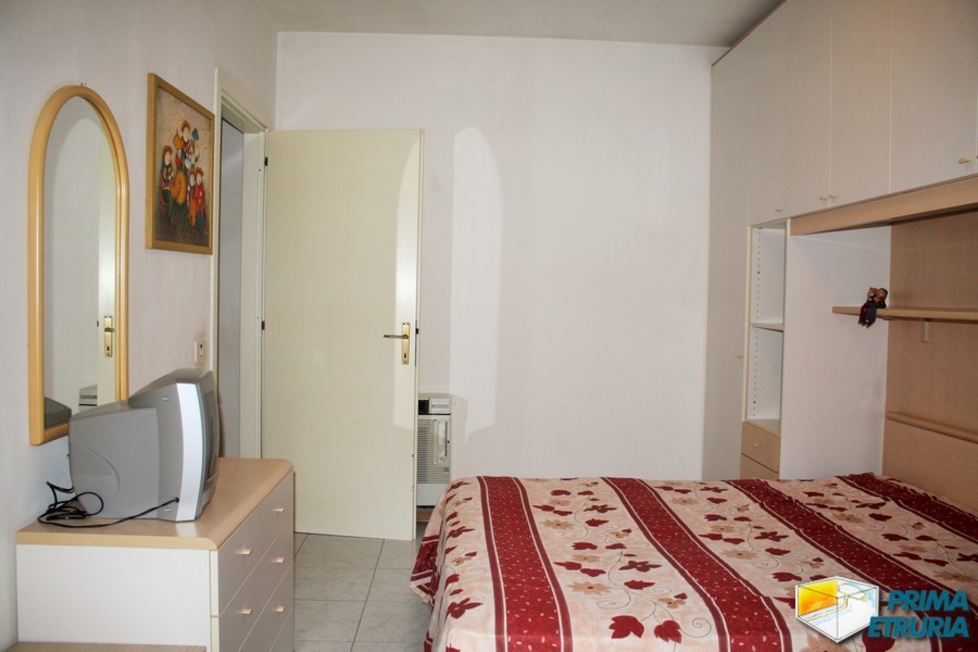 VENDESI BILOCALE VIA XXIV MAGGIO - ZONA CENTRALE -