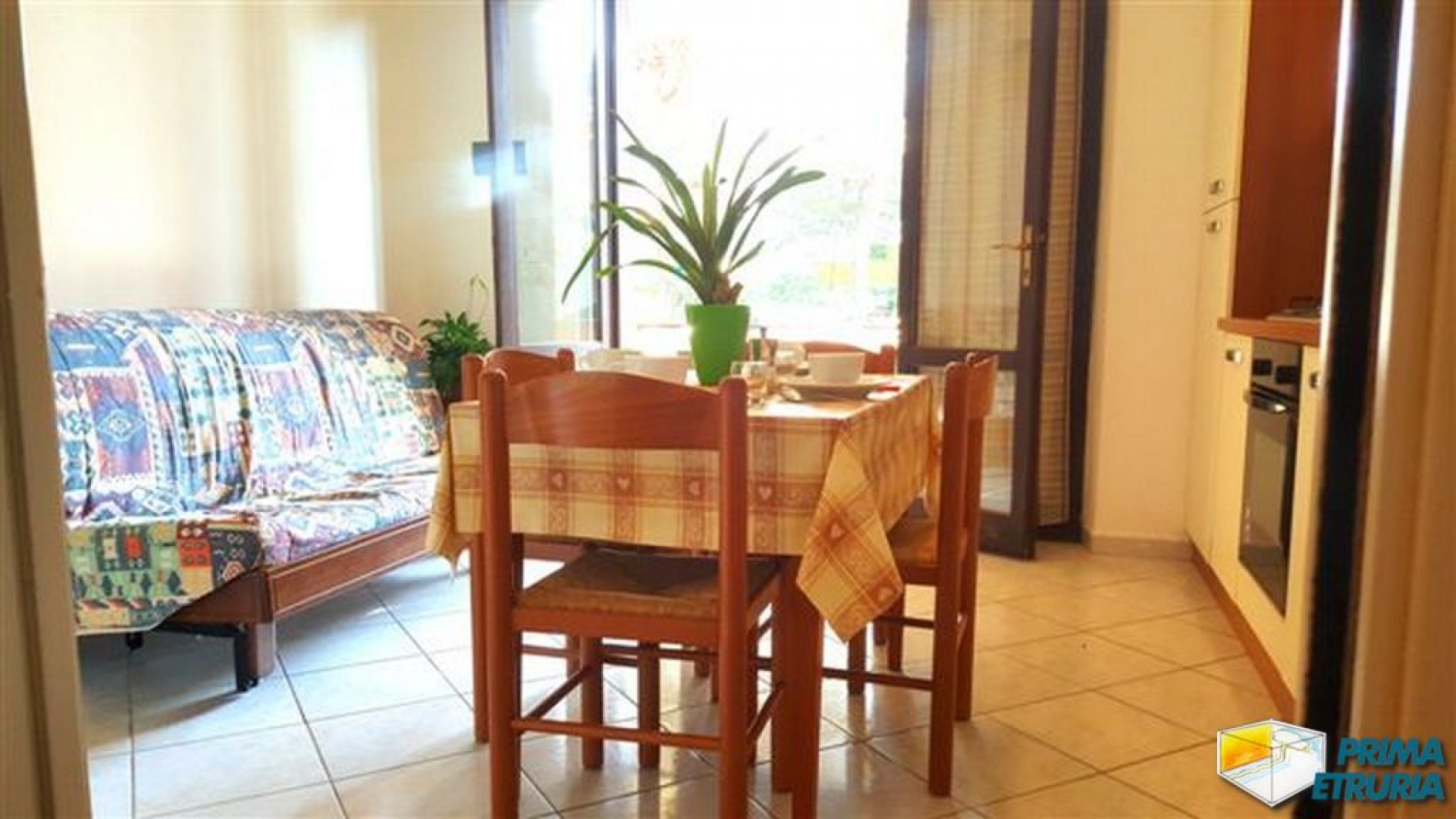 VENDESI BILOCALE CON GIARDINO - ZONA ROSMARINA -
