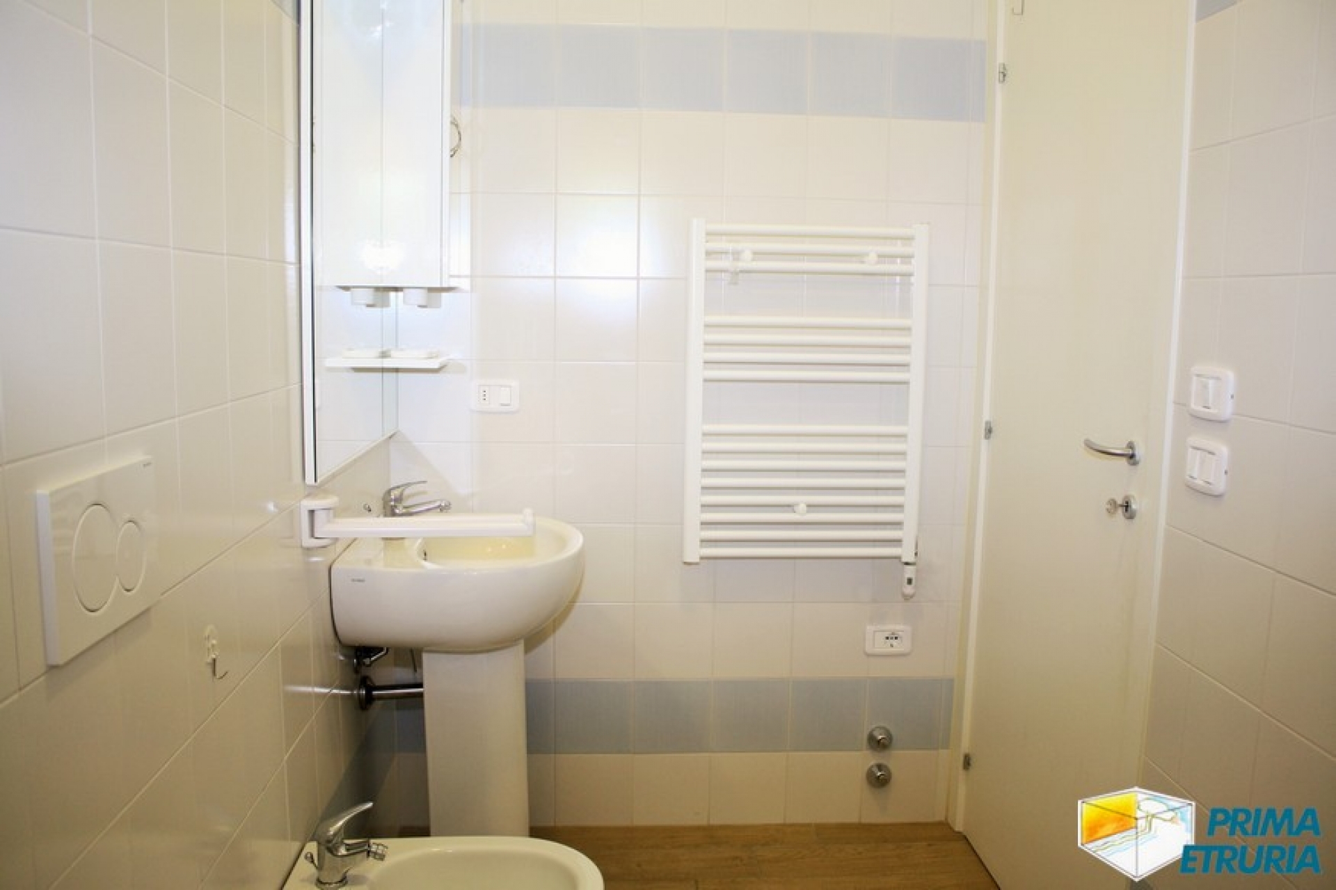 VENDESI TRILOCALE DI RECENTE COSTRUZIONE , VIA GIANNUTRI 23 - ZONA ROSMARINA -