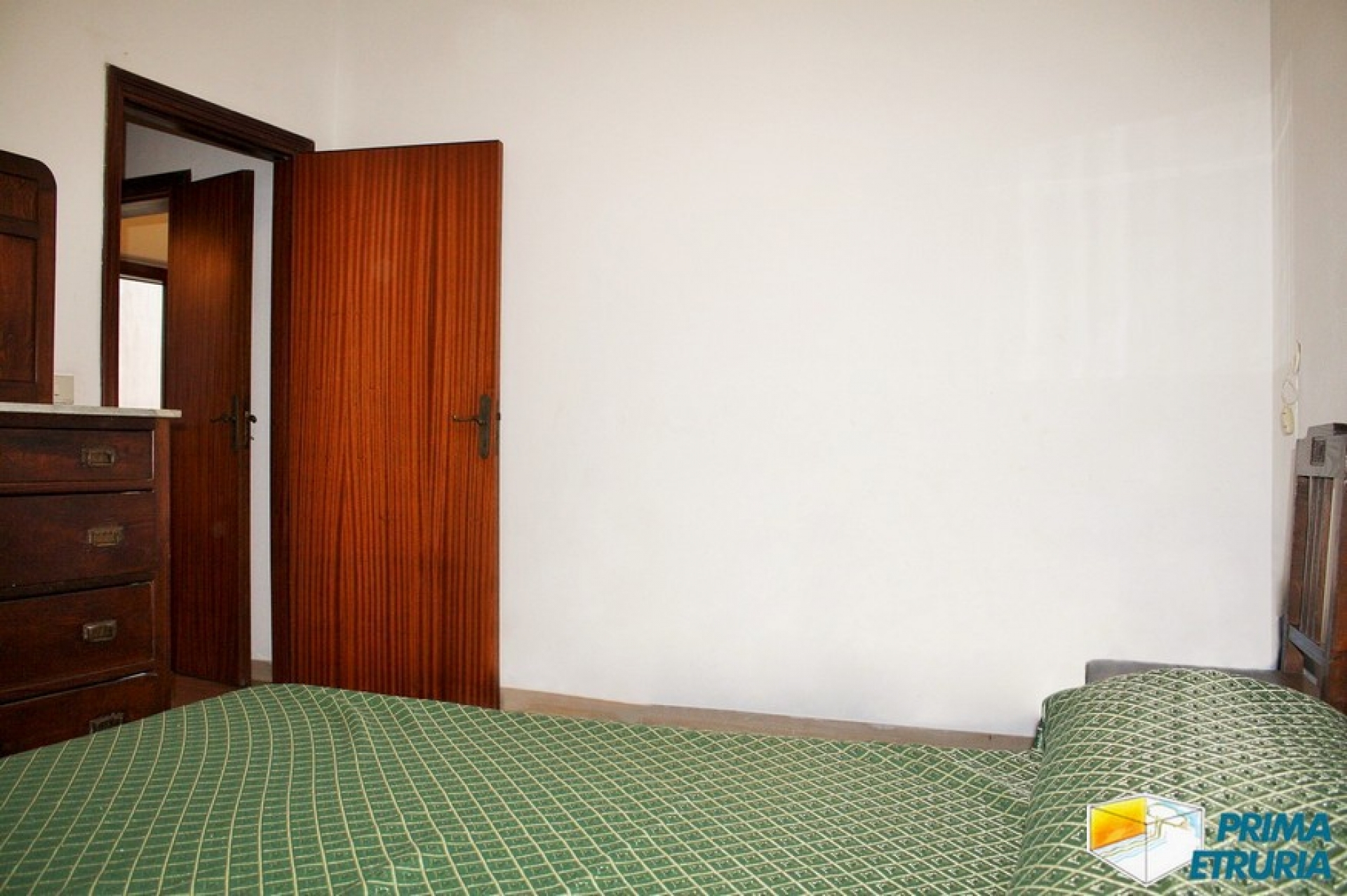 VENDESI TRILOCALE CON GIARDINO - ZONA ROSMARINA -